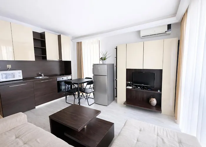 Harmony Suites-2 Private 404 アパート