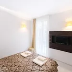 Harmony Suites-2 Private 404 아파트